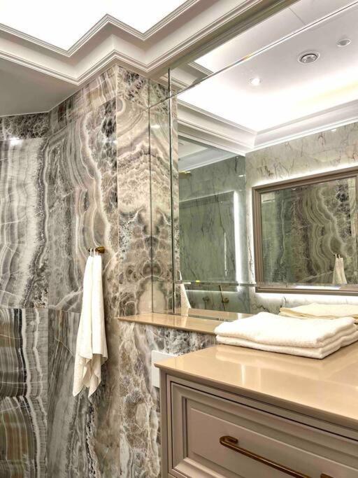 Studio Apartment In The Center Of Riga Ngoại thất bức ảnh