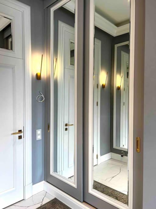 Studio Apartment In The Center Of Riga Ngoại thất bức ảnh