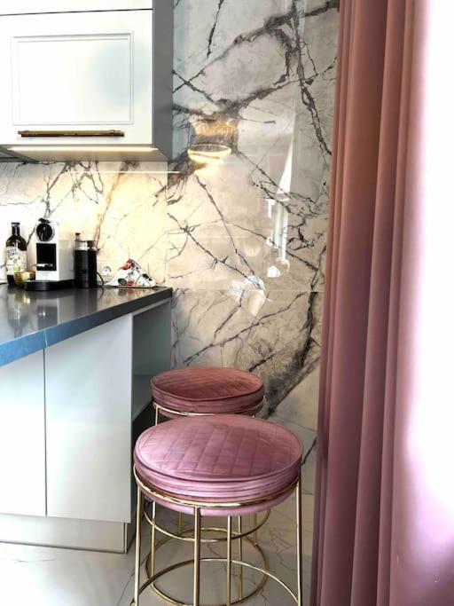 Studio Apartment In The Center Of Riga Ngoại thất bức ảnh